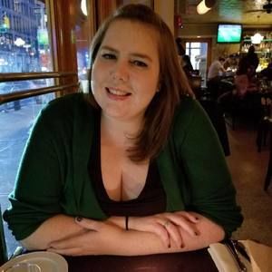 Meet your Posher, Caitlin